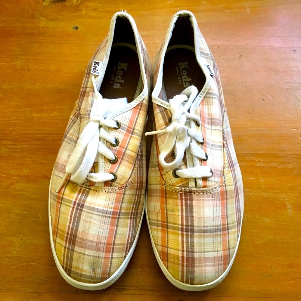 KEDS - Vintage - 100% Cotton ~ Leather Soles ~ Worn Twice - Pre-washed